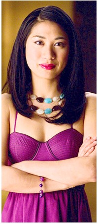 De actrice Liza Lapira vertegenwoordigt de film Kianna